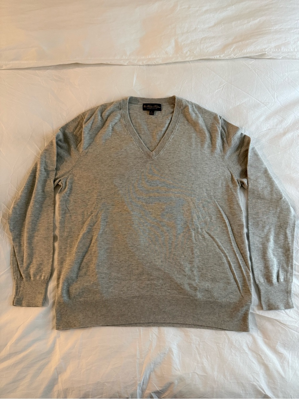Brooks Brothers Men's V-Neck Sweater in Heather Gray